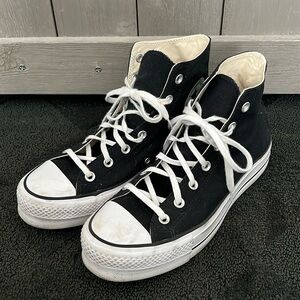 Women’s Hightop Platform Converse